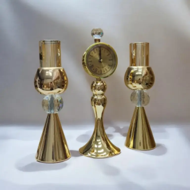 Ensemble Luxe Doré avec Horloge et Bougeoirs Cristal