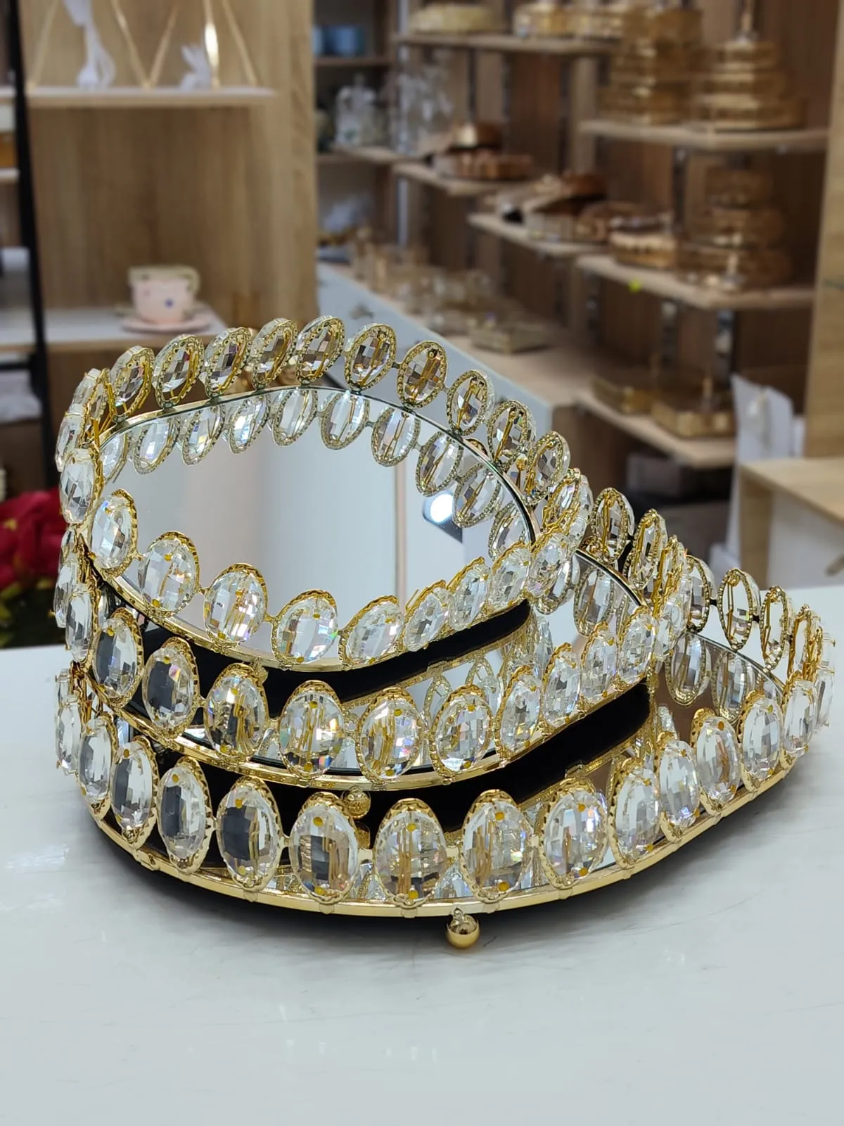 Set 3 Plateaux Miroir Ovale Doré & Cristaux – Élégance Sculptée