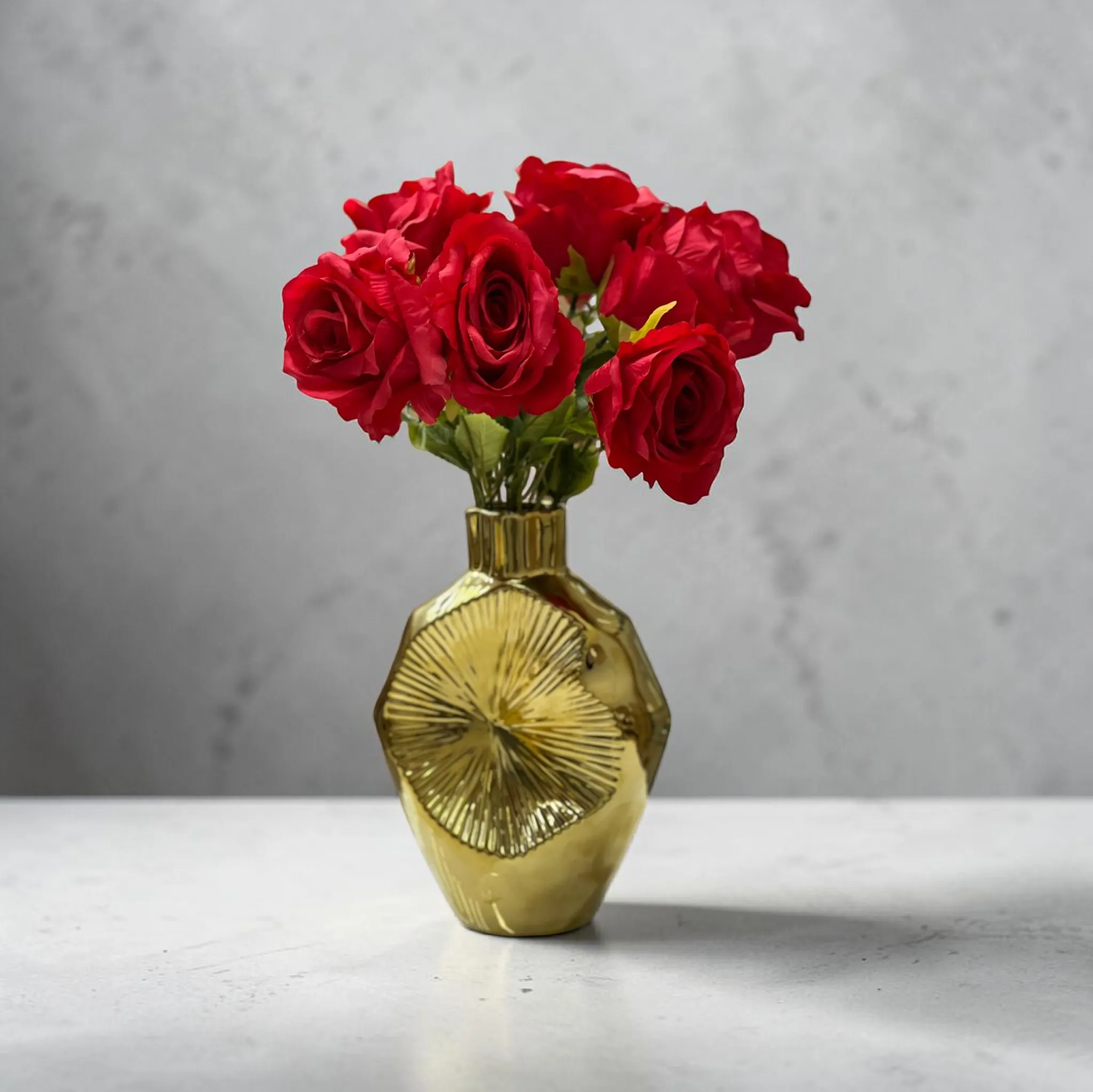 Vase décoratif doré en céramique forme bulbe