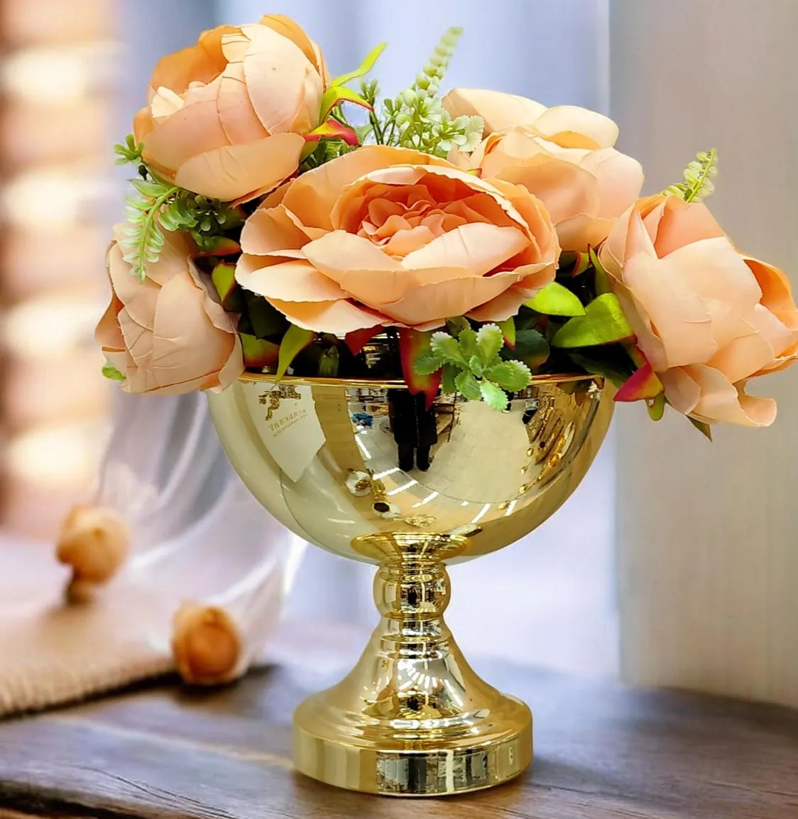Vase Bol Coupe Dorée sur Pied – Arrangement Floral - image 2