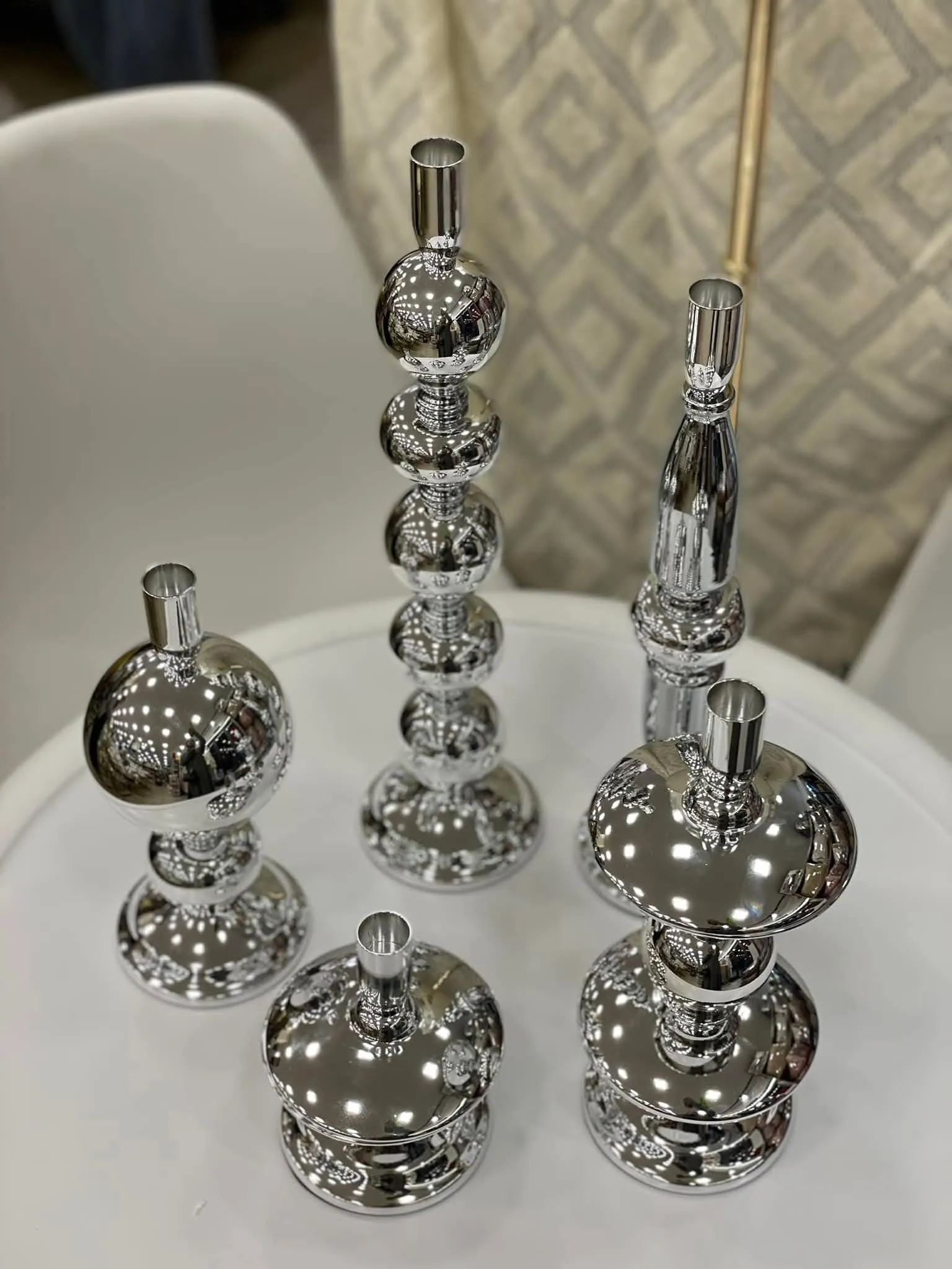 Set 5 Bougeoirs en Acier Inoxydable Argenté Chromé - image 2