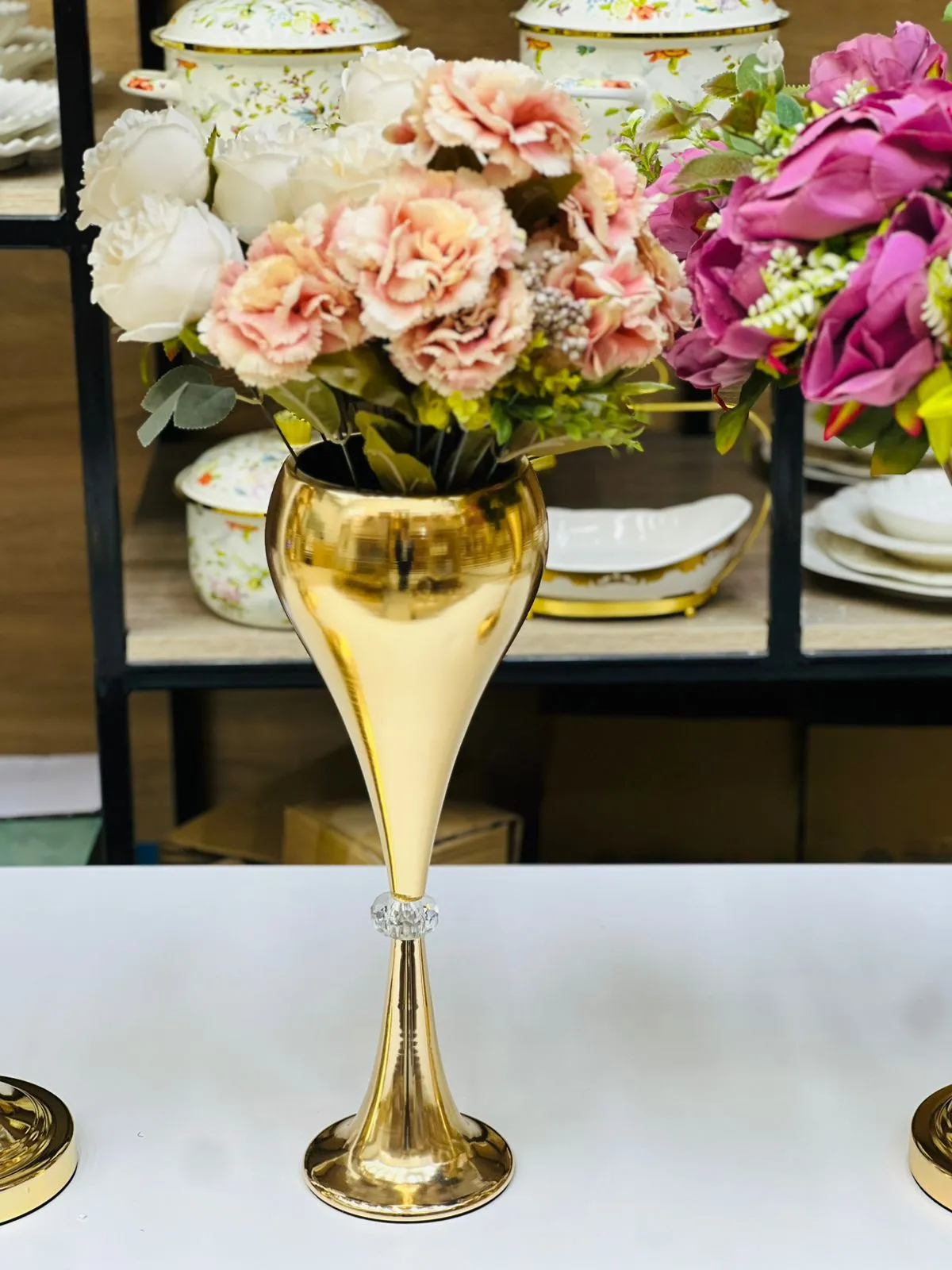 Vase Coupe Calice Doré en Acier Inoxydable - image 4